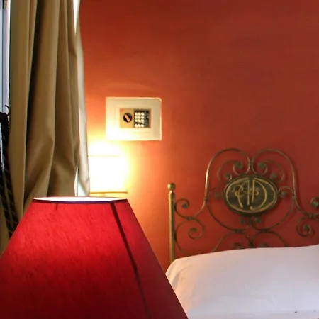 Hotel Delle Drapperie Bolonia